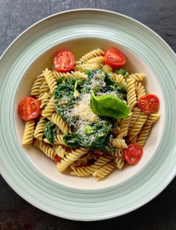 Spinach Tomato Pasta Recipe