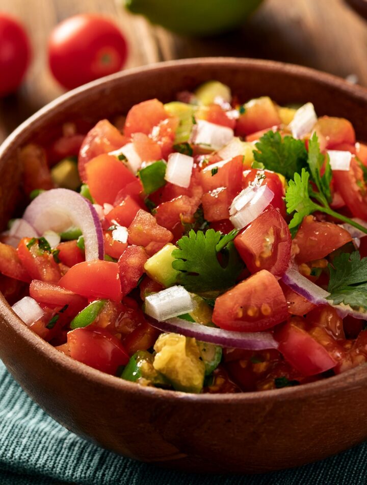 Fresh Pico de Gallo Recipe – The Perfect Mexican Salsa