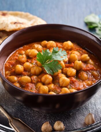 Authentic Chana Masala Recipe – Flavorful Indian Chickpea Curry