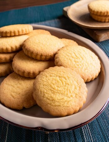 Classic Biscuit Recipe – Fluffy and Buttery Biscuits