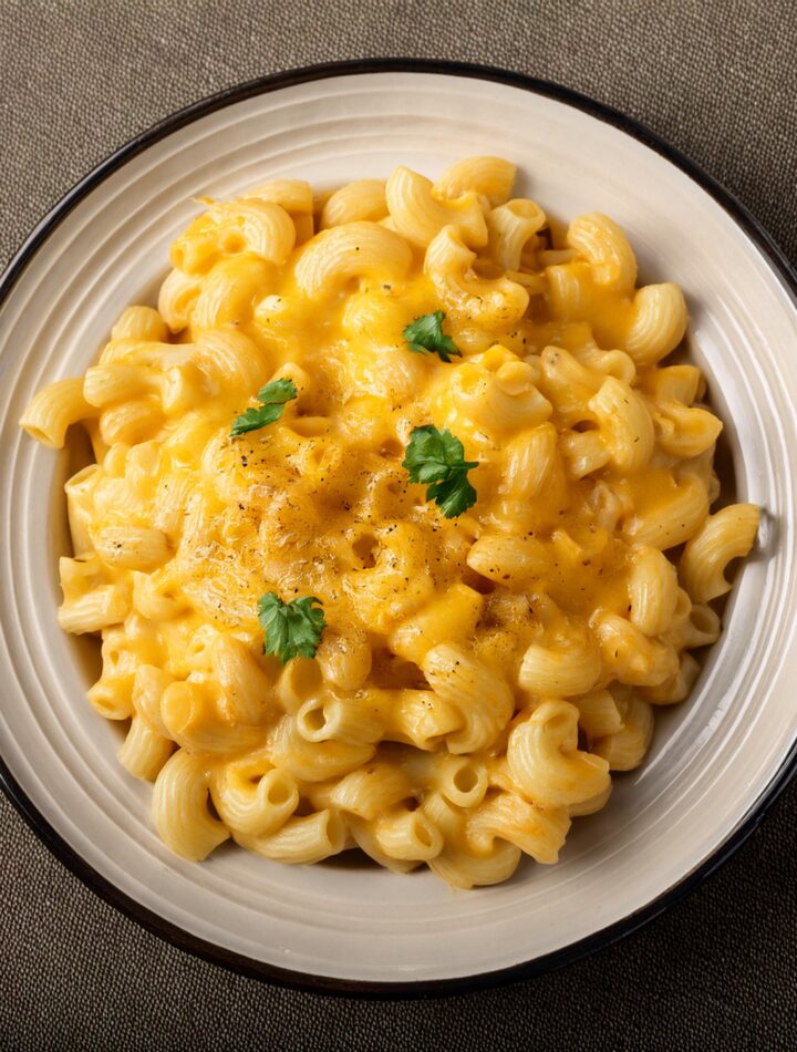 Creamy Macaroni and Cheese Recipe – Comforting Family Favorite