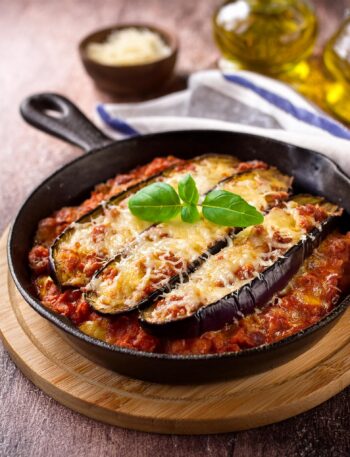 Eggplant Parmesan Recipe – Crispy and Cheesy