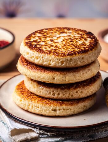 Homemade Crumpets Recipe – Light and Spongy