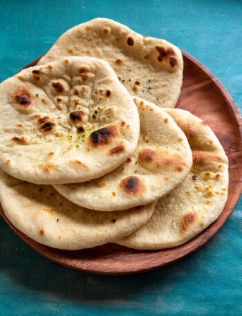 Homemade Naan Bread Recipe – Soft and Fluffy