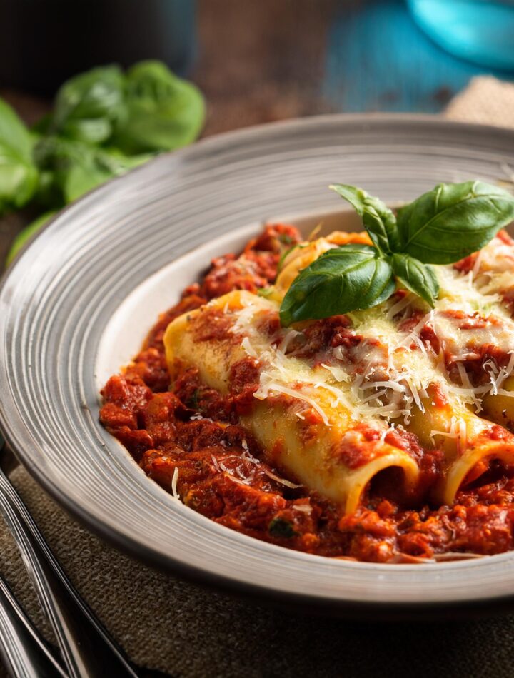 Manicotti Recipe – Rich and Cheesy Italian Comfort Food