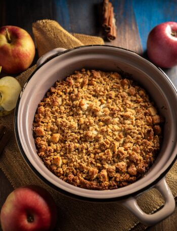 Select Classic Apple Crumble Recipe – Sweet and Comforting 1 1