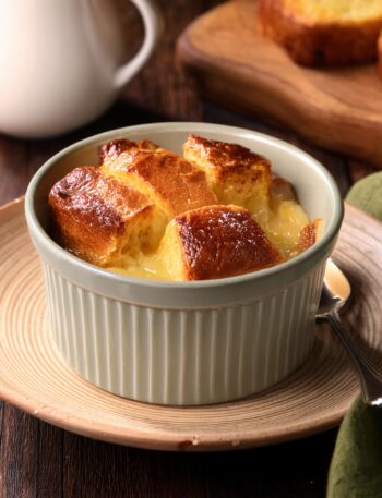 Classic Bread and Butter Pudding – Warm and Comforting Dessert