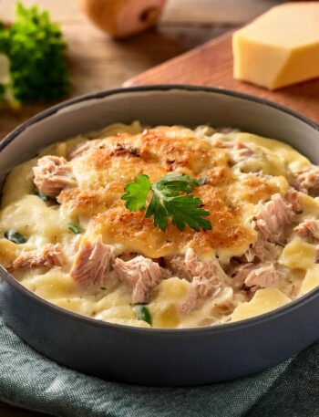 Creamy Tuna Casserole Recipe – A Classic Comfort Food